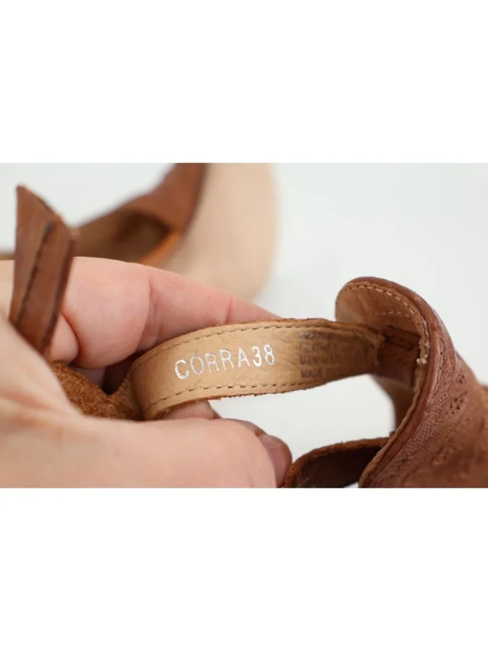 Miz Mooz Women Corra Size 38 7.5 Tan Cognac Leather Open Toe Sandal Low Heel